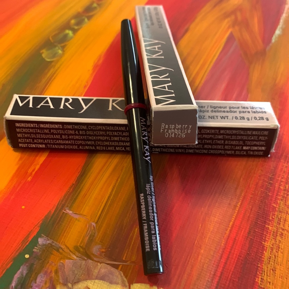 Mary Kay - RASPBERRY Lip Liners